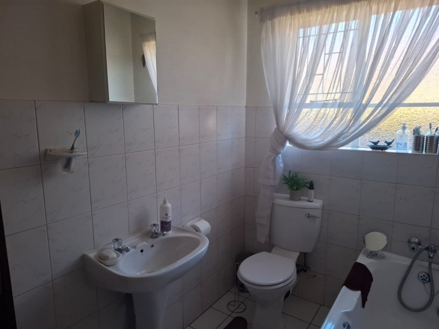 2 Bedroom Property for Sale in Hospitaalpark Free State